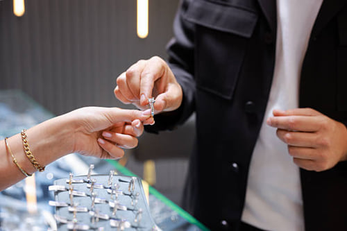 Cómo financiar la joya perfecta sin agotar tus ahorros 